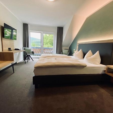 Hotel & Restaurant Kronenhof Am Weser-Radweg Oberweser ภายนอก รูปภาพ